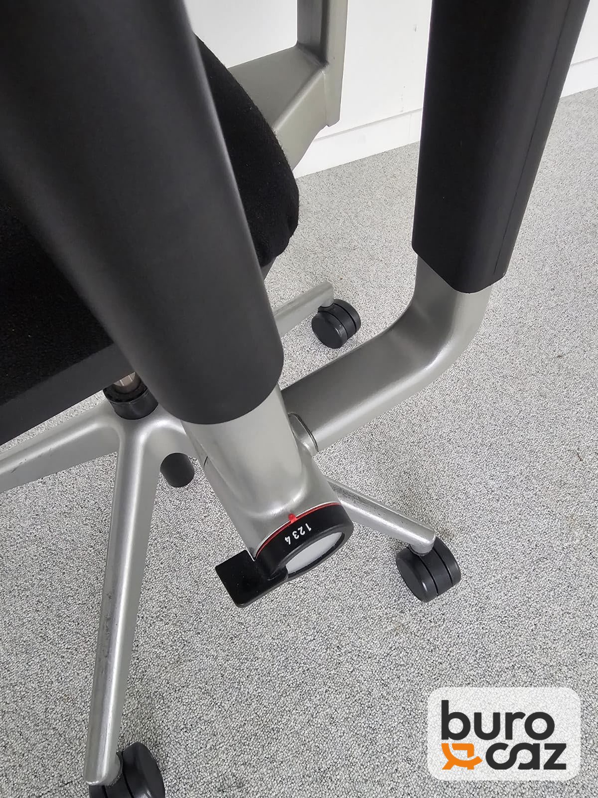 Fauteuil ergonomique Steelcase Please V2 – tissu noir — photo 6