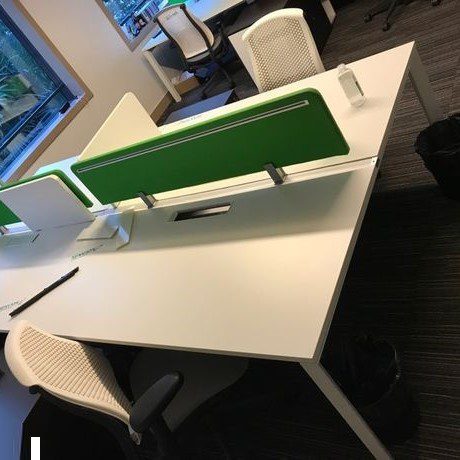 bureau bench séparateur verte