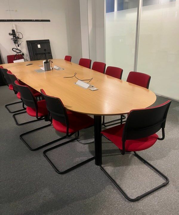 Table de réunion professionnelle entreprise