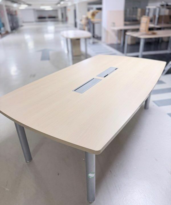 Table de réunion professionnelle entreprise – Image 4