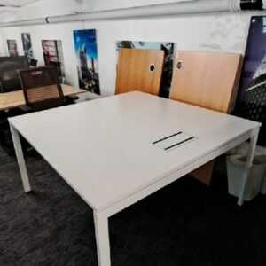 Bureau Bench Haworth Face à Face – 2 postes 160x80 cm – Plateau Beige