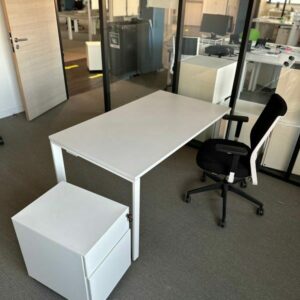Alternative view of Bureaux Blancs ACTIU 140cm - Idéal pour un Espace de Travail Moderne
