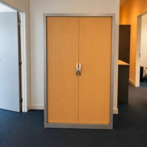 Armoire métallique professionnelle à rideaux coulissants