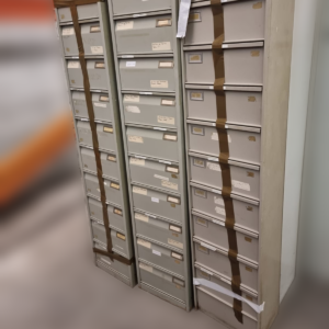 Armoire à clapet avec du casier