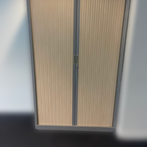 Armoire métallique à rideaux