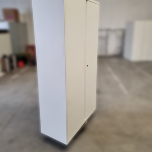 Armoire métallique à rideaux