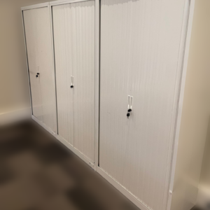 Armoire métallique à rideaux