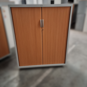 Armoire métallique à rideaux