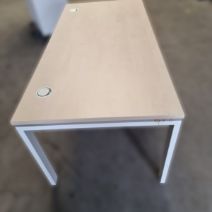 Bureau beige