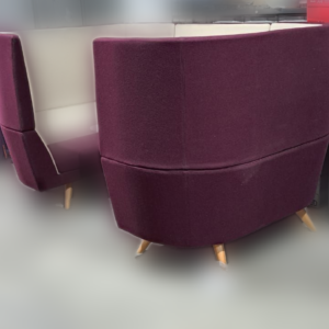 Espace de Réunion Acoustique Beige et Violet