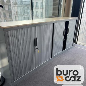 Armoire basse métallique à rideaux grise plateau bois
