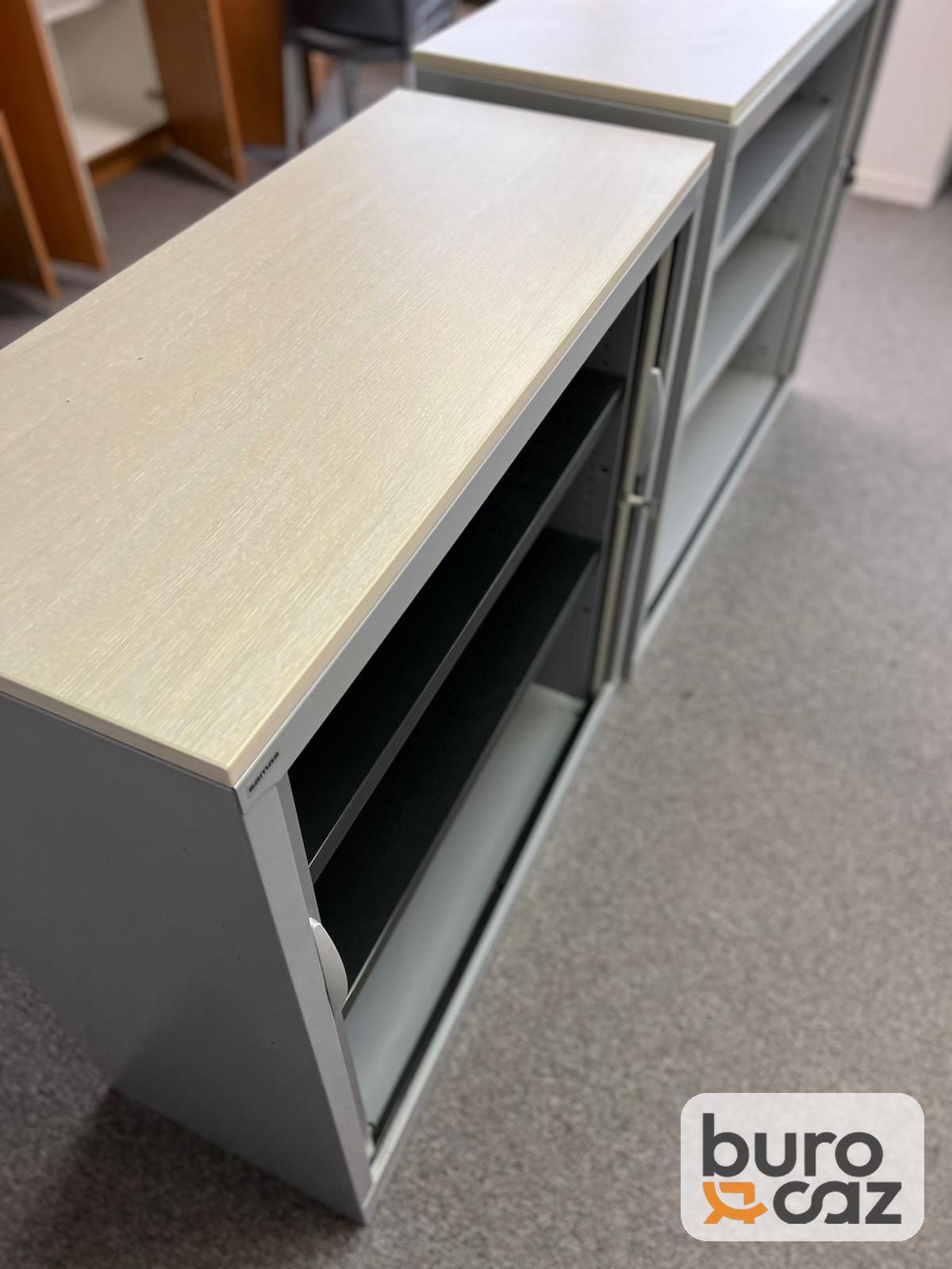 Armoire basse métallique à rideaux Samas grise plateau bois clair — photo 7