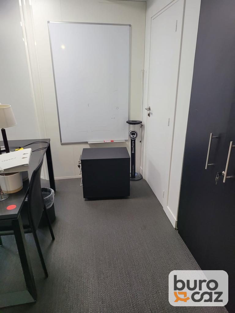 Armoire haute 2 portes noire avec tablettes — photo 2