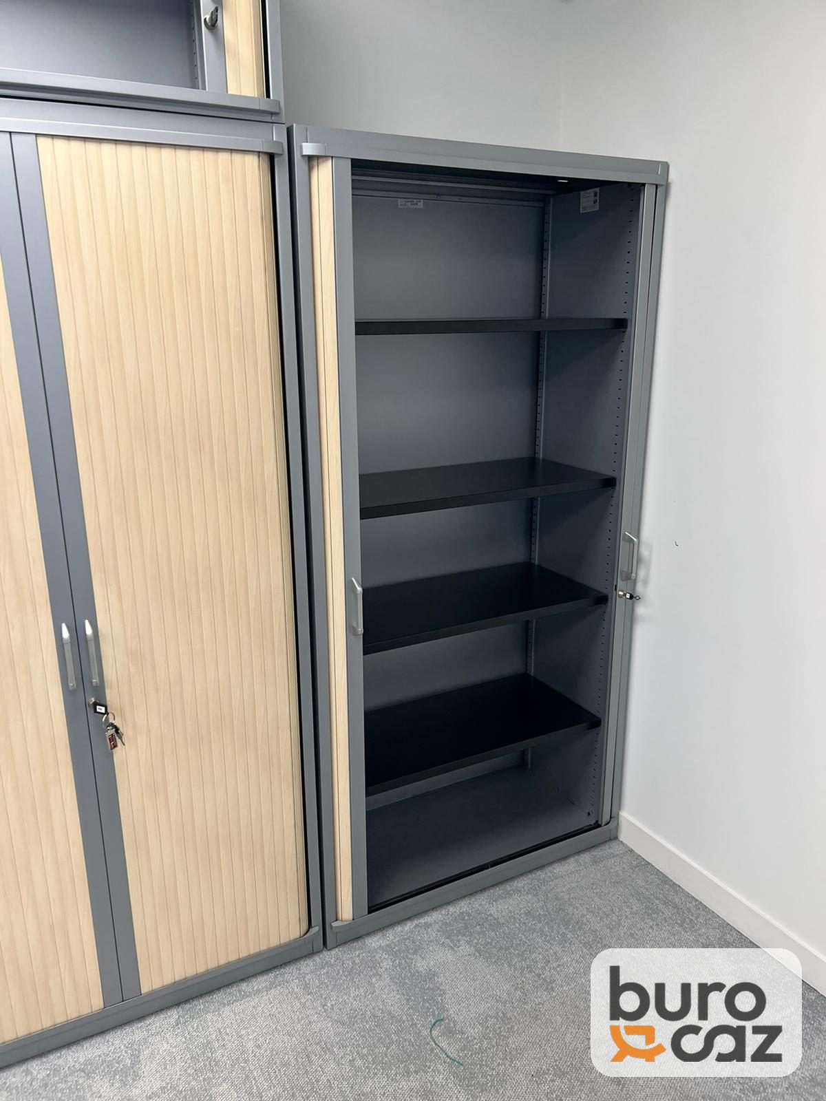 Armoire haute métallique à rideaux érable — photo 3