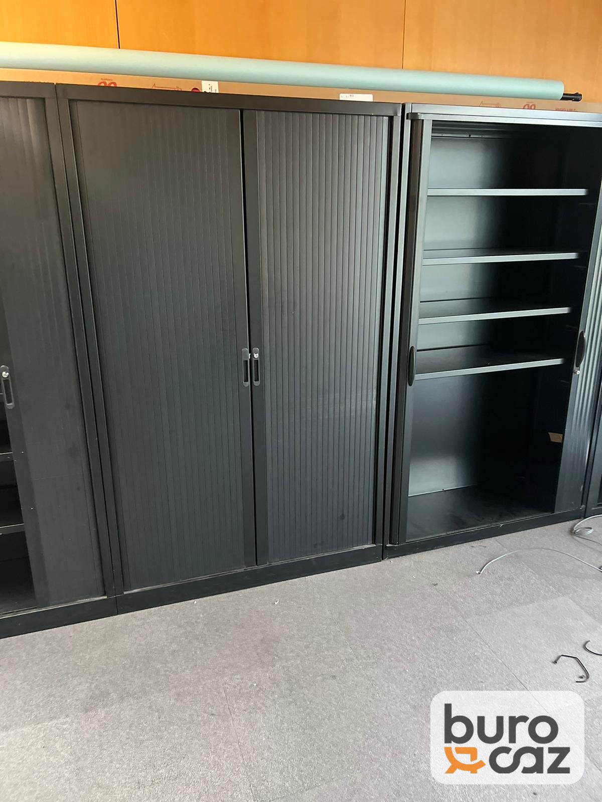 Armoire métallique haute à rideaux noire — photo 7