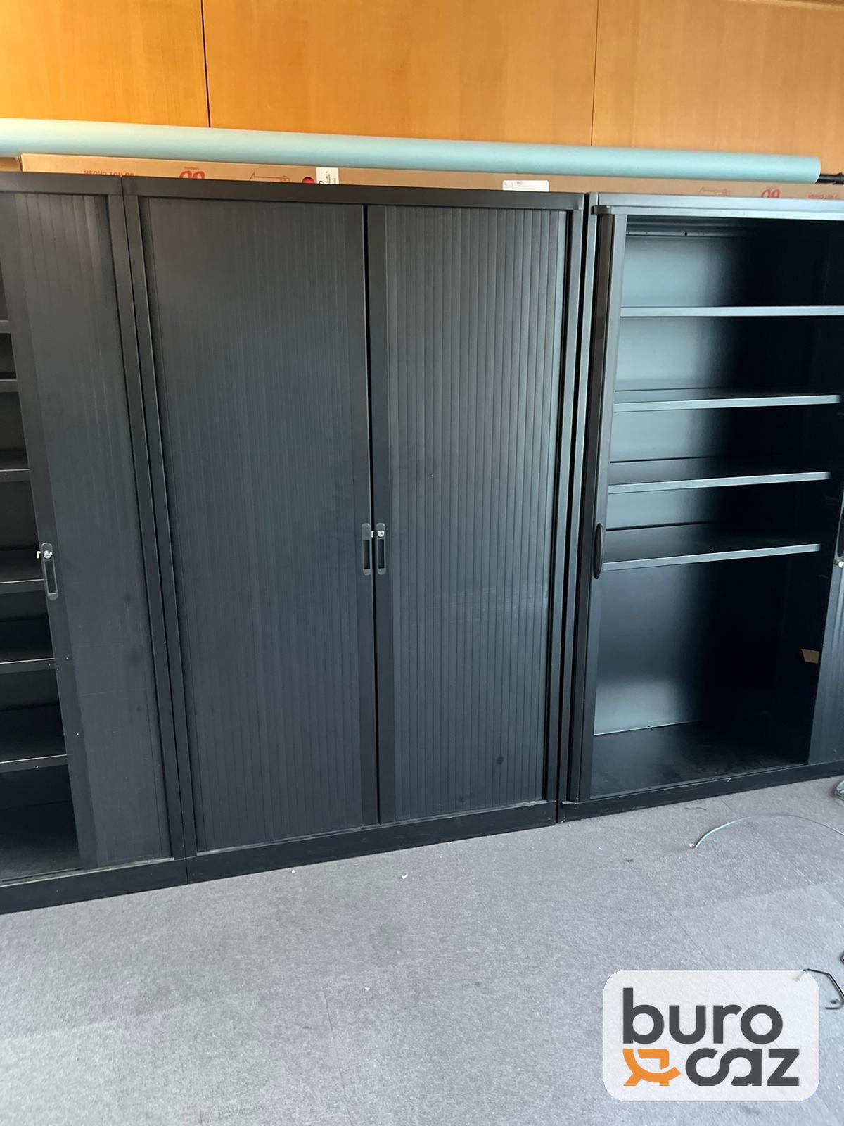 Armoire métallique haute à rideaux noire — photo 8