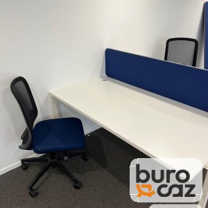 Bench 2 postes blanc avec séparateur bleu