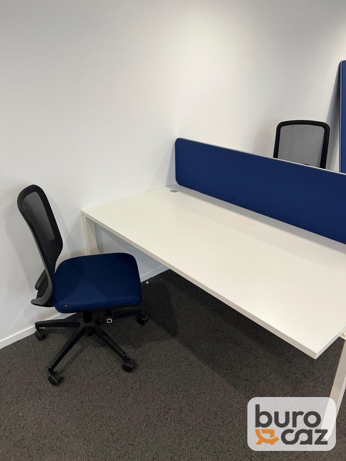 Bench 2 postes blanc avec séparateur bleu