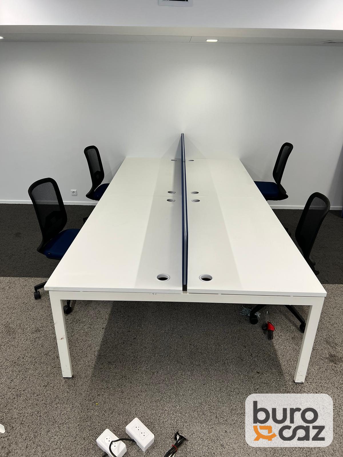Bench 4 postes blanc avec séparateurs bleus — photo 5