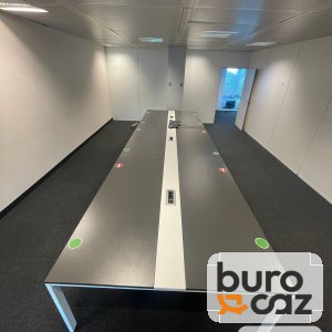 Bench 6 postes plateau anthracite avec goulotte centrale blanche