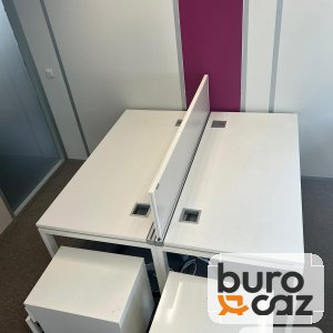 Bench bureau face à face blanc avec écran séparateur