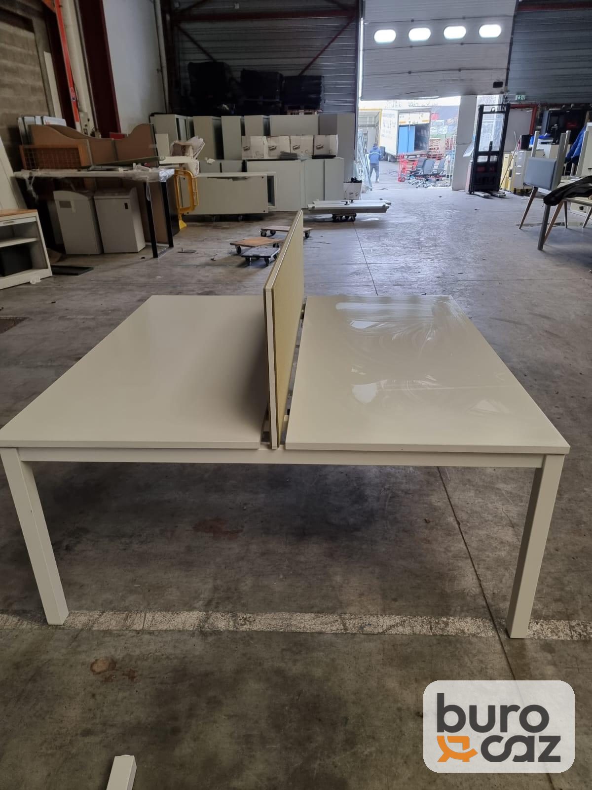 Bureau bench 2 postes blanc écran vert anis — photo 5