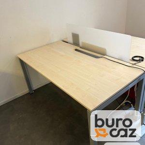 Bureau bench 2 postes bois clair avec écrans blancs