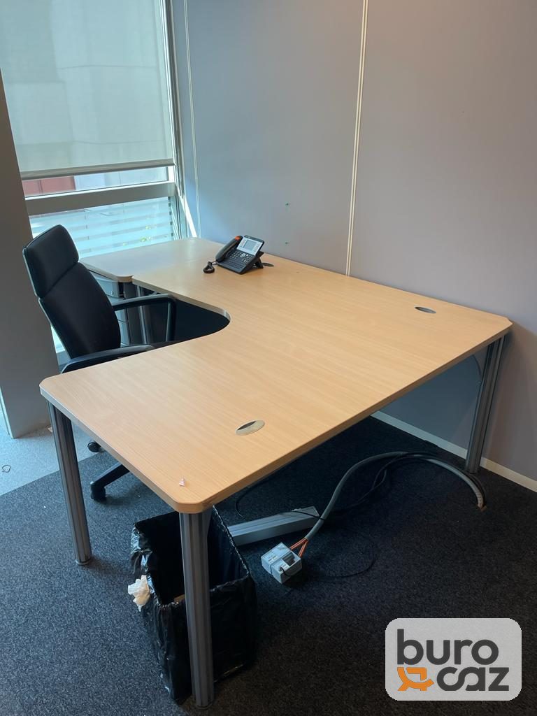 Bureau compact d'angle plateau bois clair — photo 2