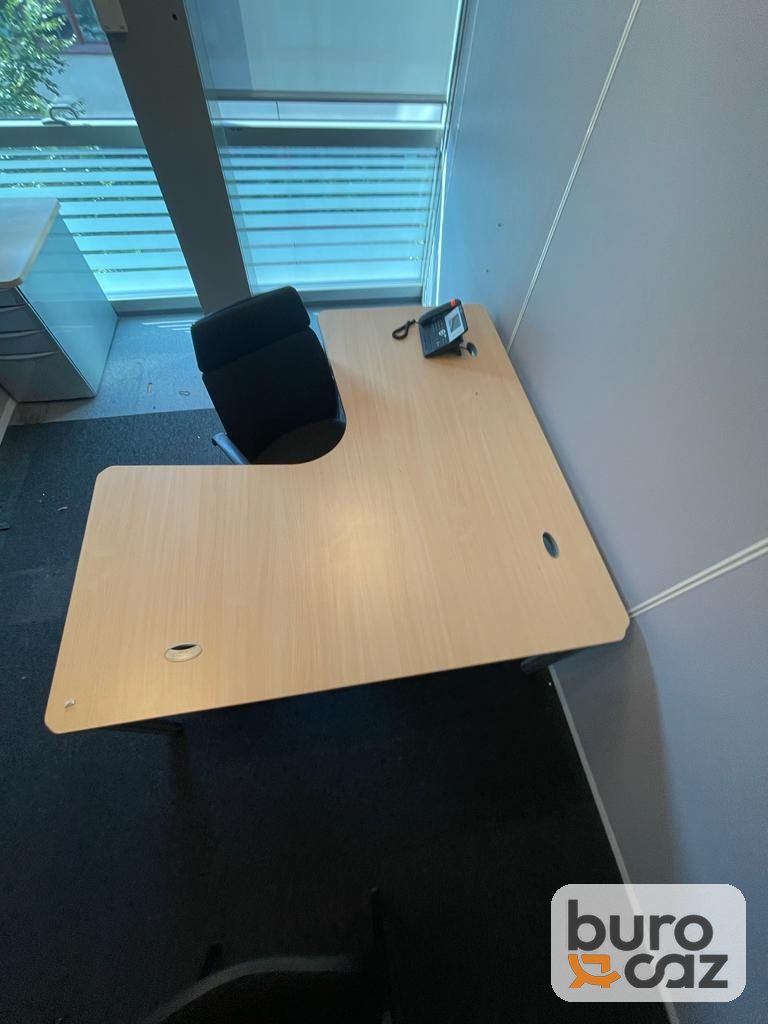 Bureau compact d'angle plateau bois clair — photo 5