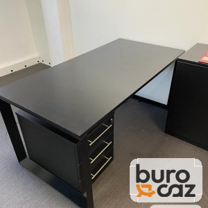 Bureau de direction noir avec caisson intégré