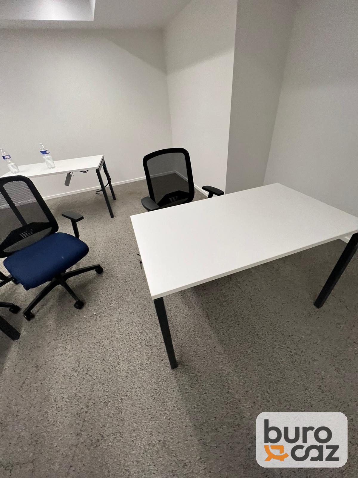 Bureau droit plateau blanc piètement noir — photo 2