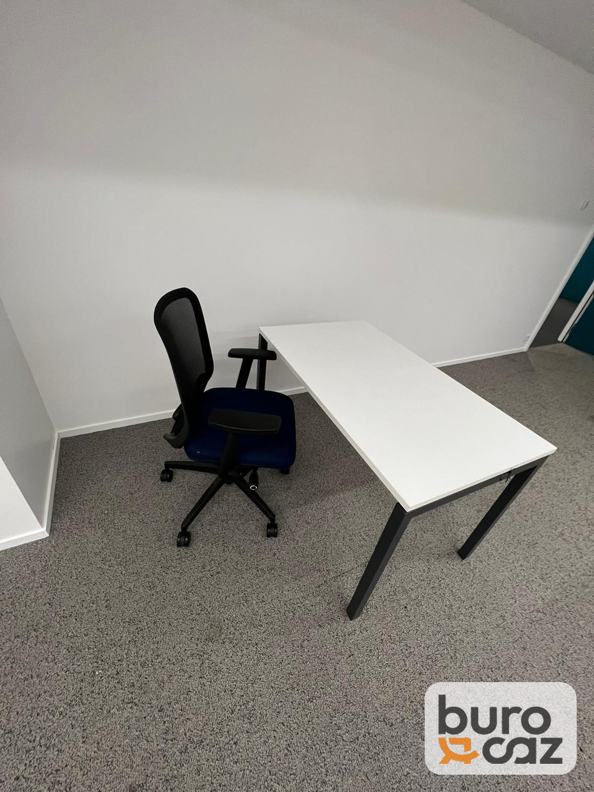 Bureau droit plateau blanc piètement noir — photo 3