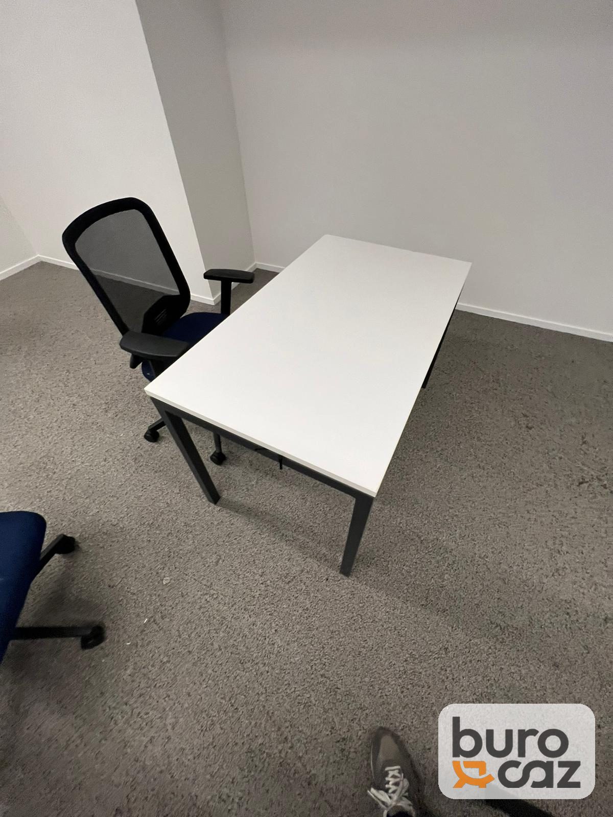 Bureau droit plateau blanc piètement noir — photo 5