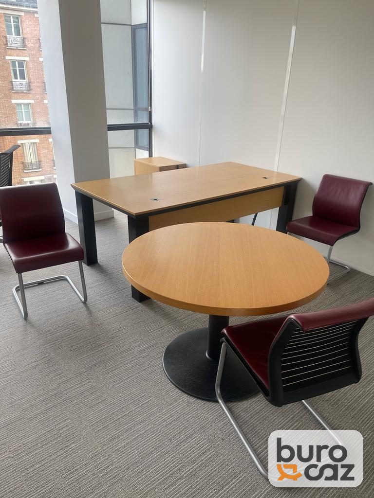 Bureau droit plateau chêne piètement noir — photo 2