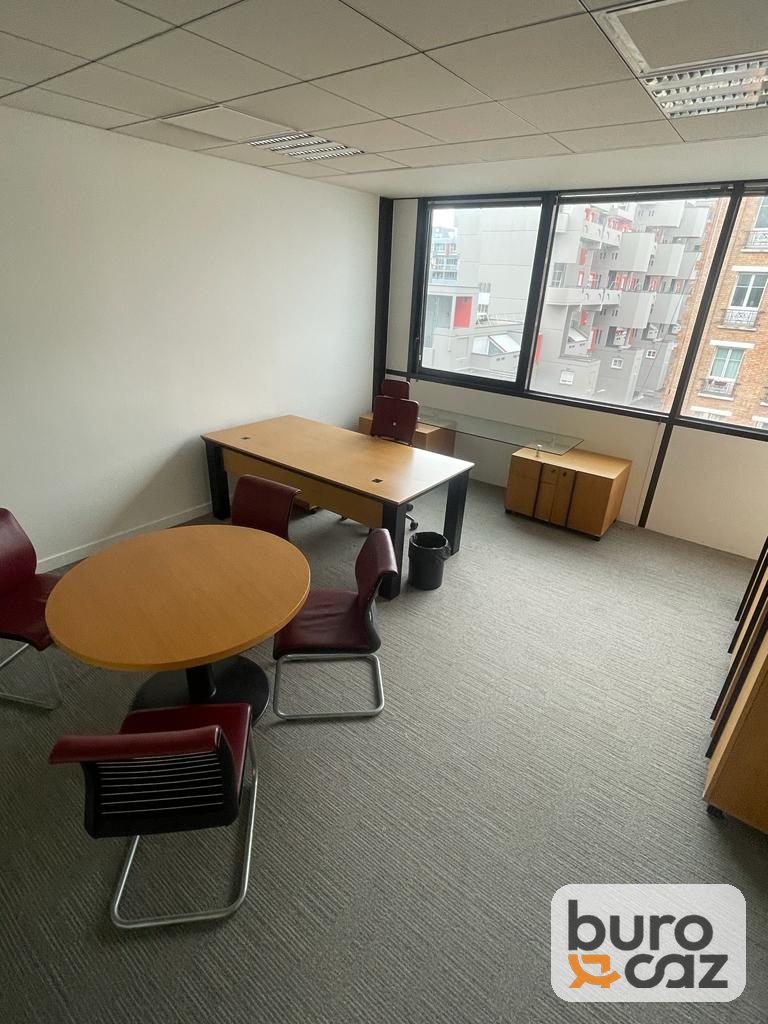 Bureau droit plateau chêne piètement noir — photo 4