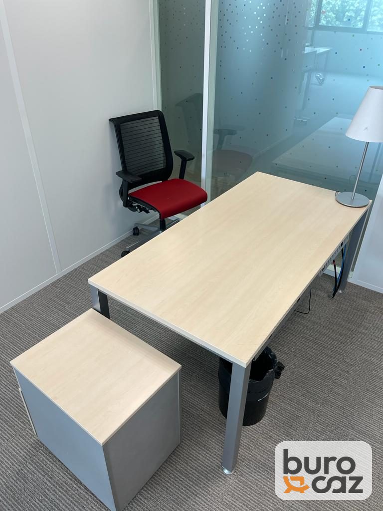 Bureau droit plateau érable piètement gris — photo 6