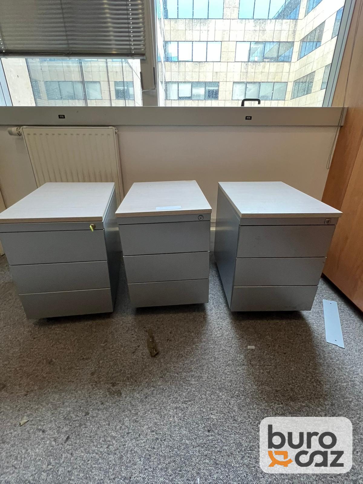 Caisson de bureau métallique gris 3 tiroirs