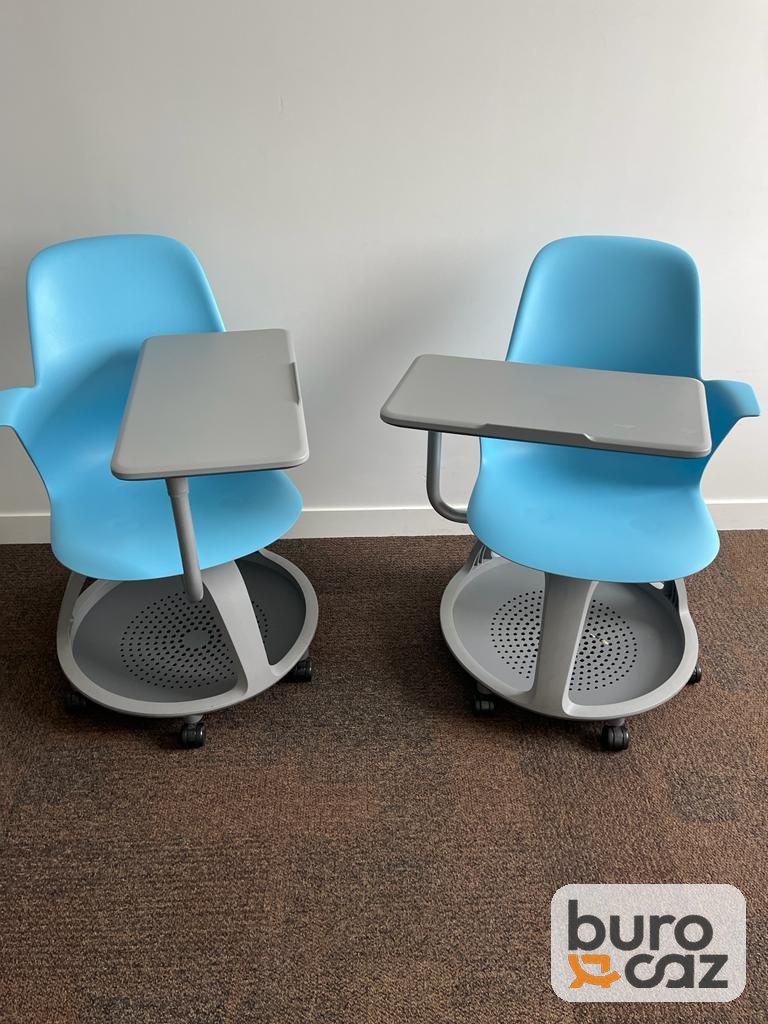 Chaise Steelcase Node bleue avec tablette