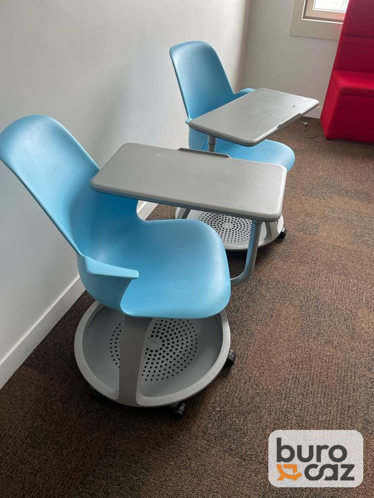 Chaise Steelcase Node bleue avec tablette — photo 2
