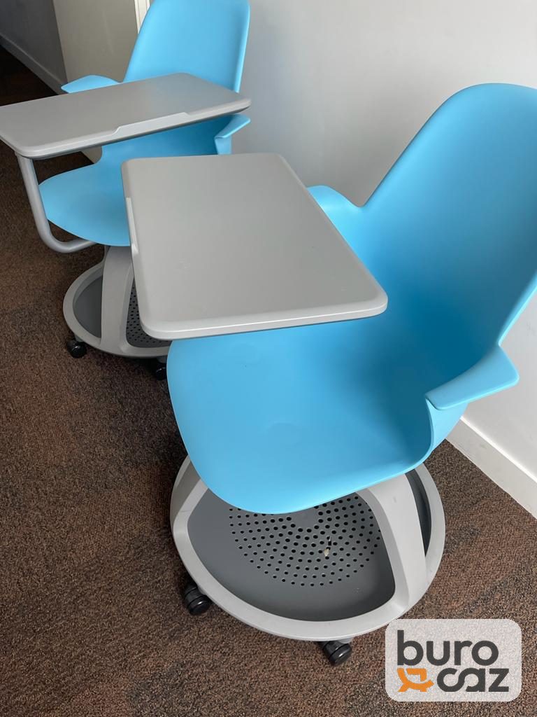 Chaise Steelcase Node bleue avec tablette — photo 3