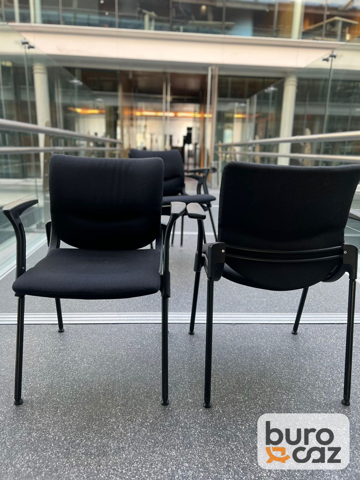 Chaise visiteur Sedus allright tissu noir avec accoudoirs — photo 7