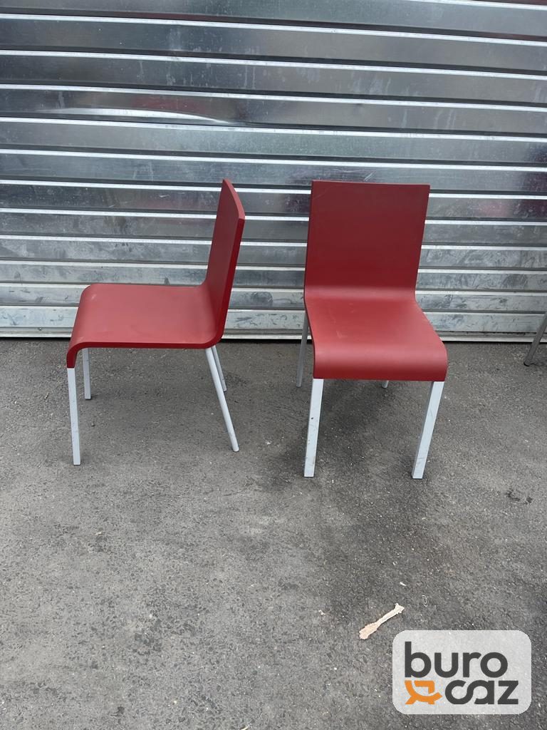 Chaise Vitra .03 rouge — photo 3