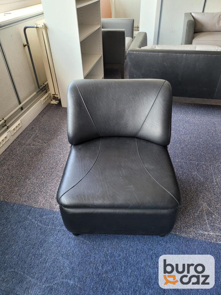 Chauffeuse lounge cuir noir Addform
