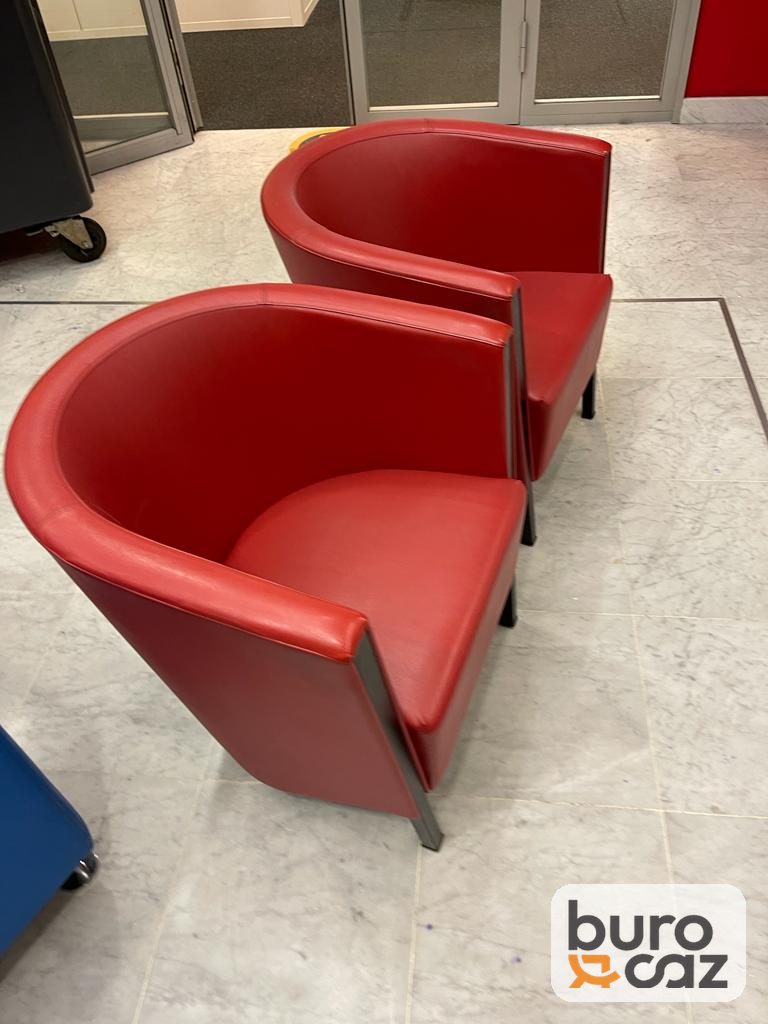 Fauteuil cabriolet rouge simili cuir