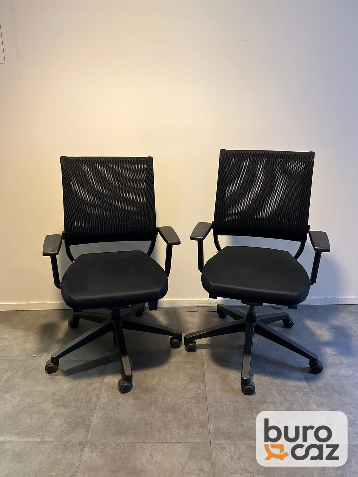 Fauteuil de bureau dossier résille noir
