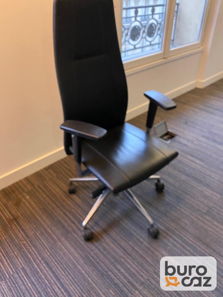 Fauteuil de direction dossier haut cuir noir