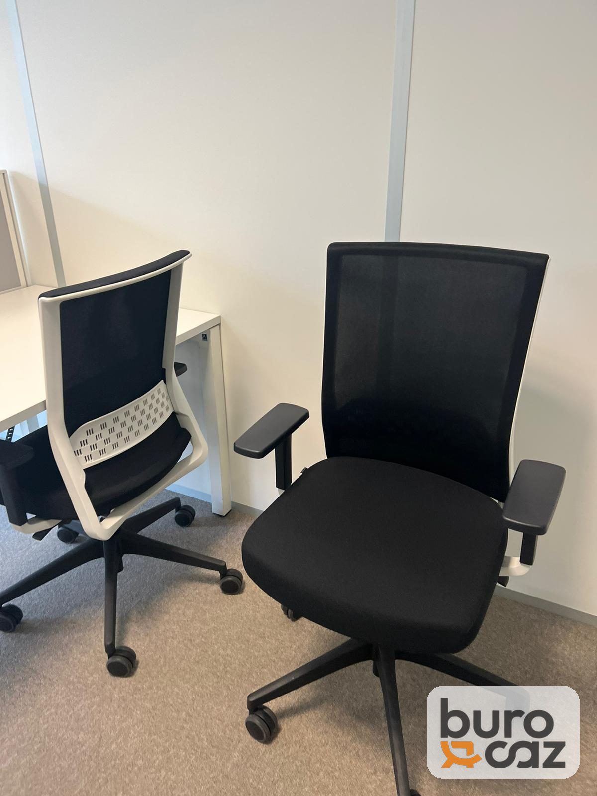 Fauteuil ergonomique Actiu résille noire structure blanche — photo 3