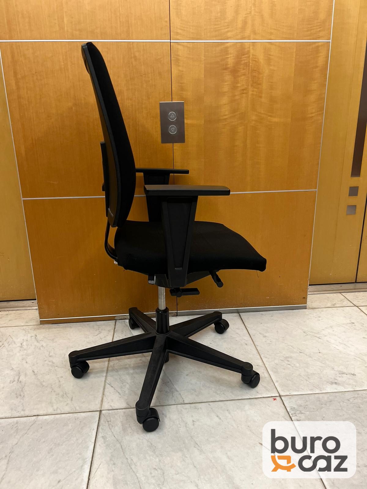 Fauteuil ergonomique dossier haut tissu noir — photo 3
