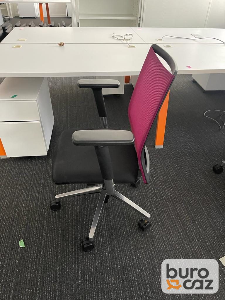 Fauteuil ergonomique dossier résille colorée assise noire — photo 4