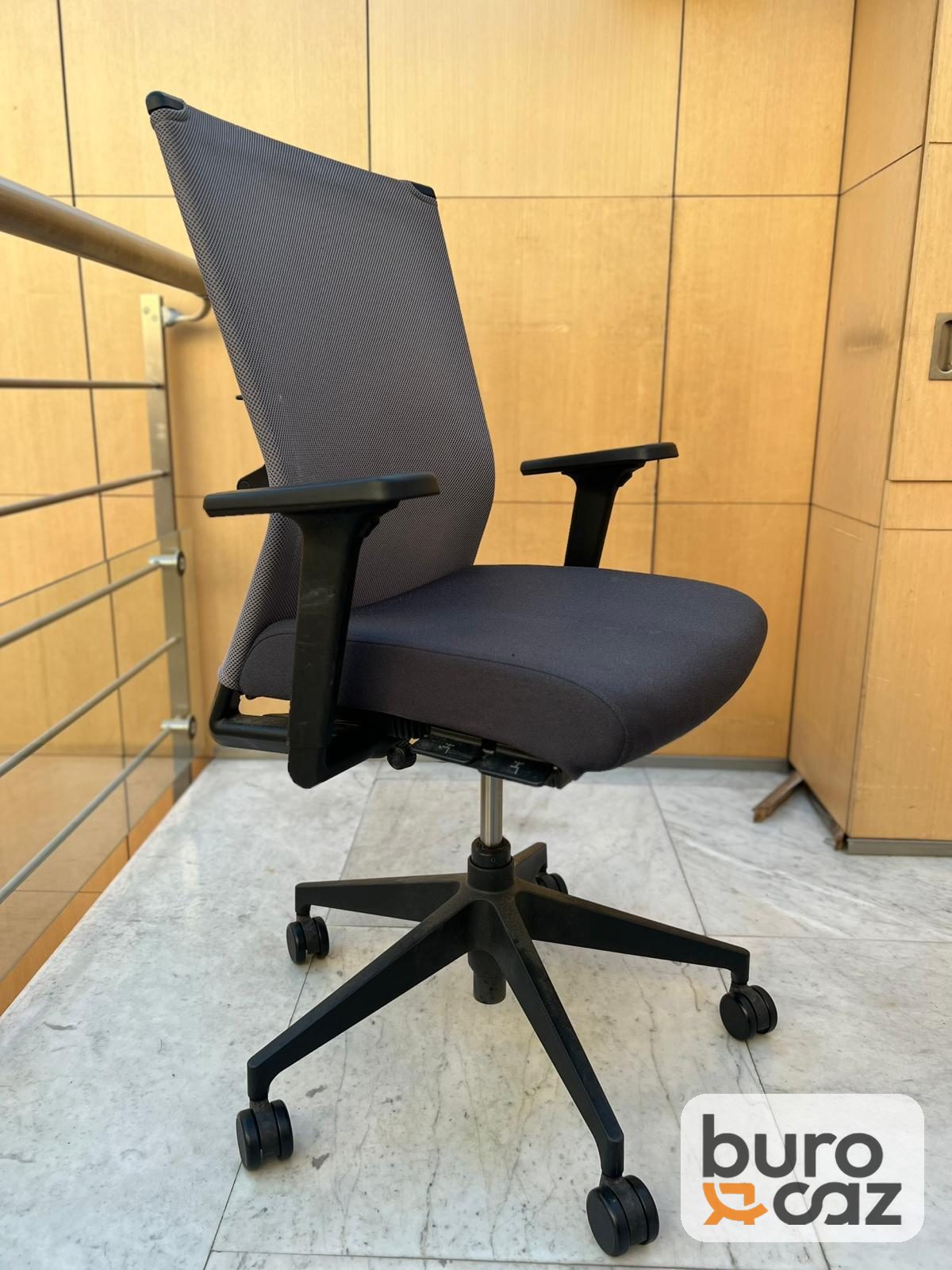 Fauteuil ergonomique Haworth résille grise